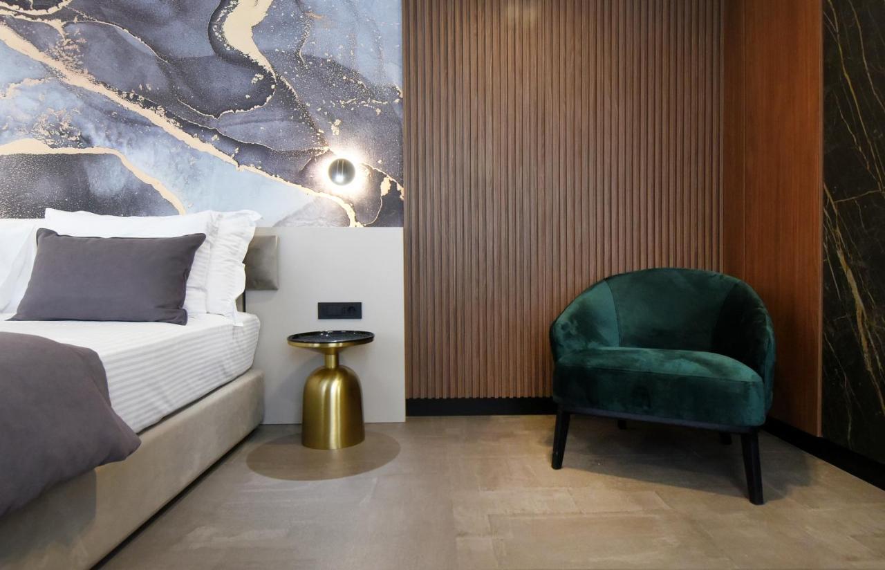 Grandeur Apartments พูลา ภายนอก รูปภาพ