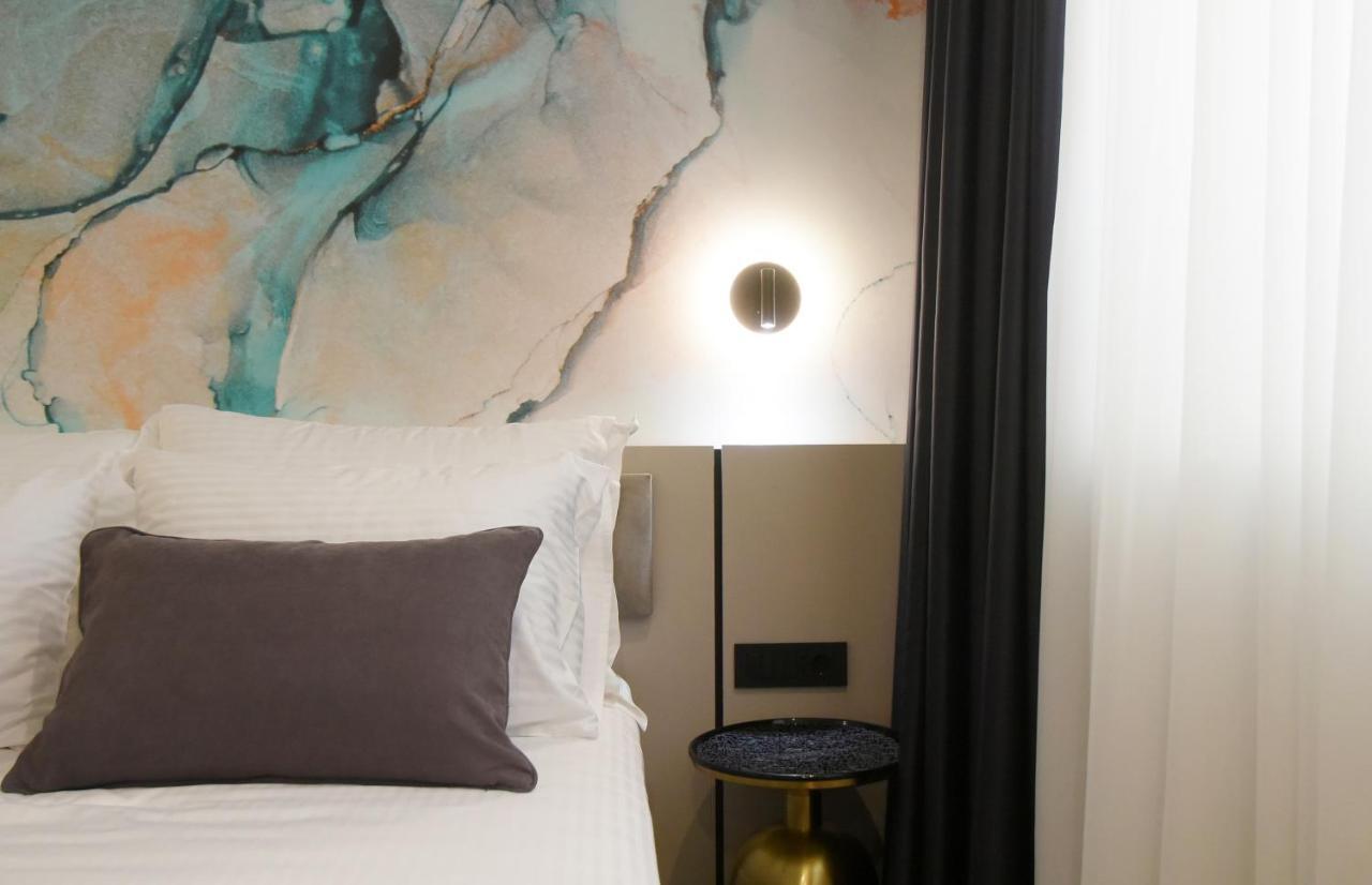 Grandeur Apartments พูลา ภายนอก รูปภาพ