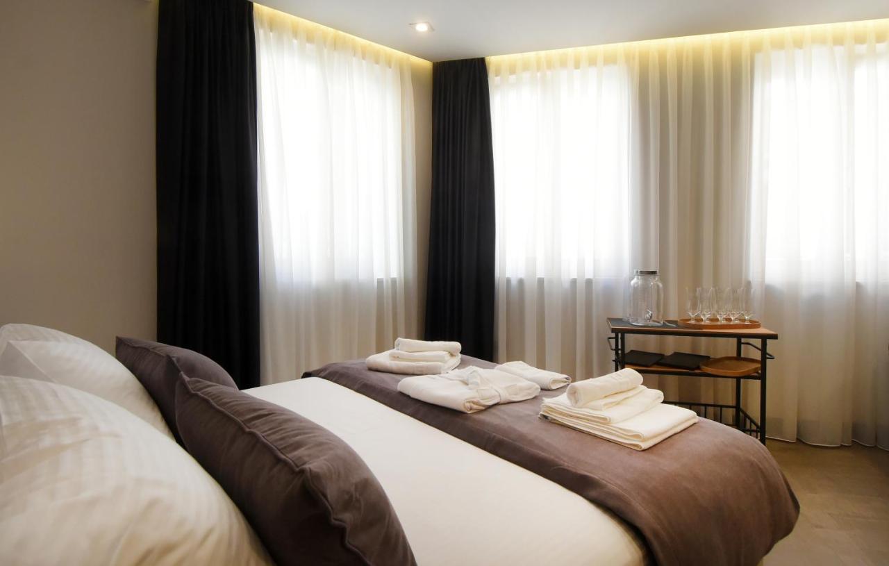 Grandeur Apartments พูลา ภายนอก รูปภาพ