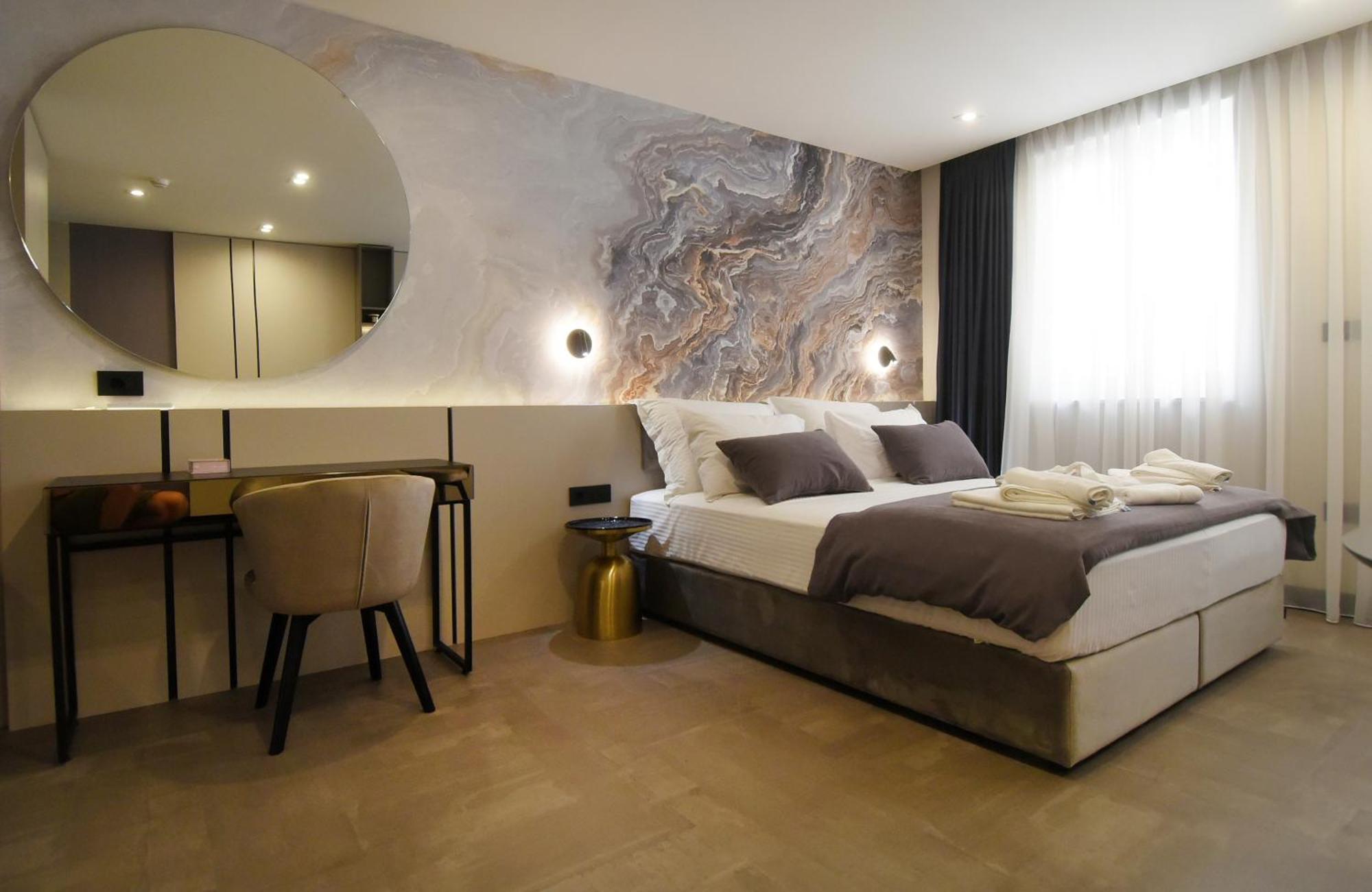 Grandeur Apartments พูลา ภายนอก รูปภาพ
